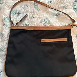 Elegant Black and Tan Women's Bag